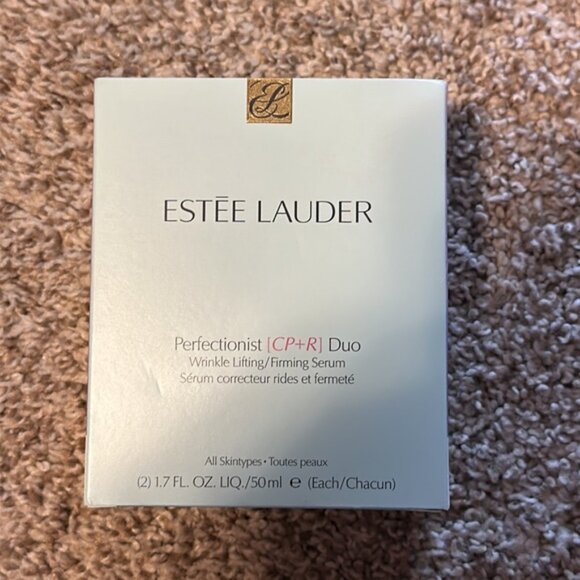 ESTEE LAUDER Perfectionist CP&R Duo Wrinkle Lifting/Firming Serum - Picture 3 of 4